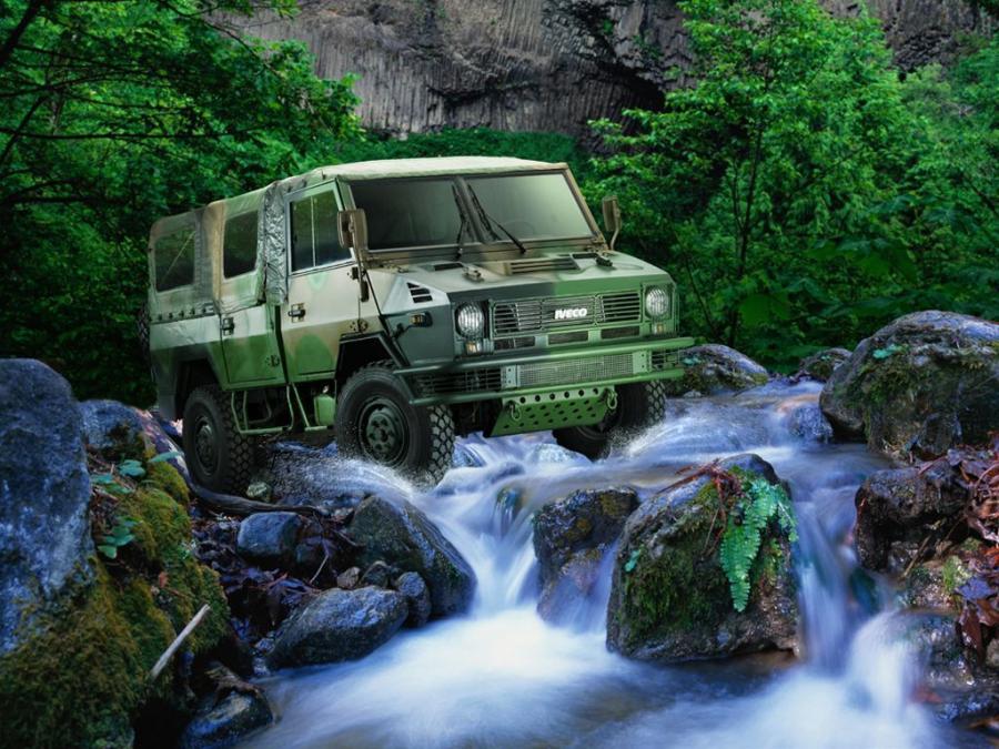  Iveco M-40.10WM 4x4 2008 года  (фото 1 из 3)